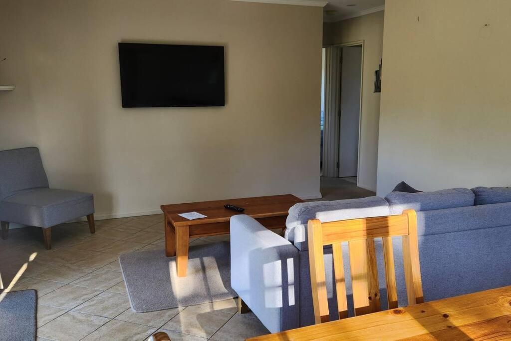 Pinegrove Cottages - Unit1 Twizel Luaran gambar
